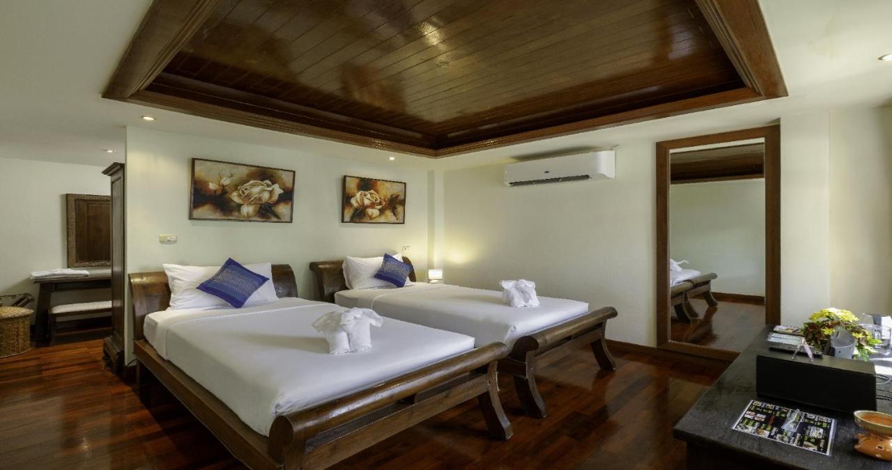 Villa Yoosook Patong Exteriör bild