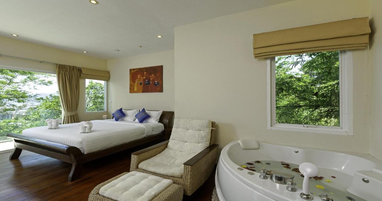 Villa Yoosook Patong Exteriör bild