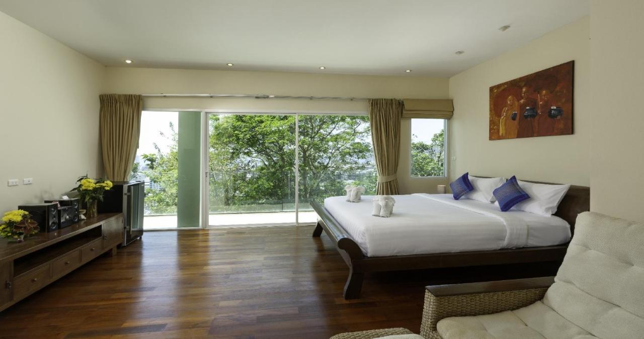 Villa Yoosook Patong Exteriör bild